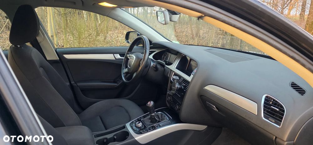 Audi A4 Avant 2.0 TDI - 29