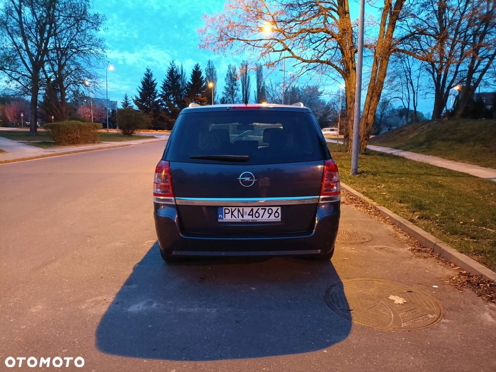 Opel Zafira 1.6 ECOFLEX Family Plus - 24