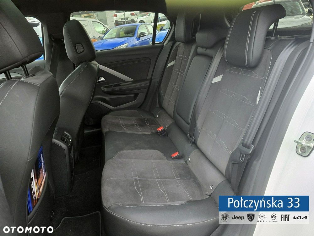 Opel Astra - 16