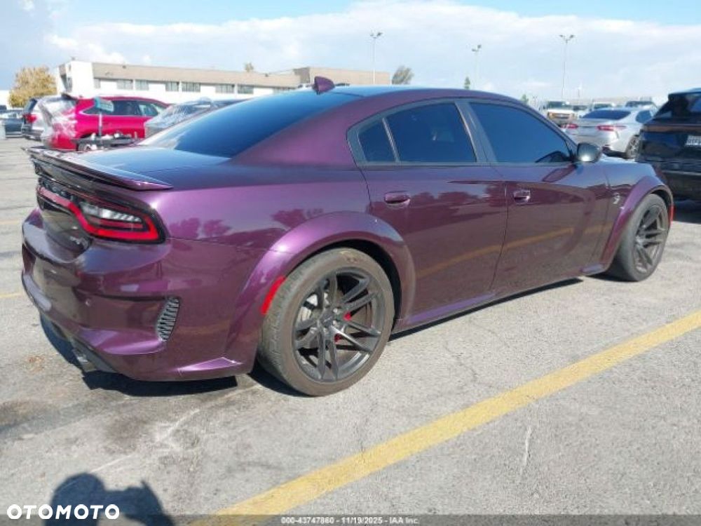 Dodge Charger - 4