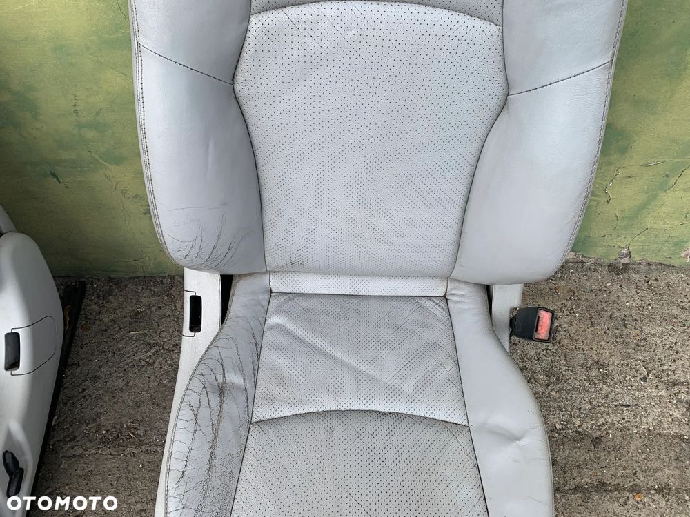 Mercedes C W203 sedan komplet foteli fotele kanapa szara skóra - 3