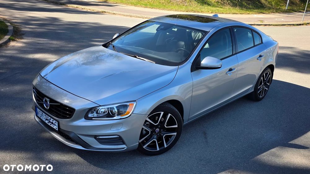 Volvo S60 T5 Drive-E Dynamic Edition (Momentum) - 4