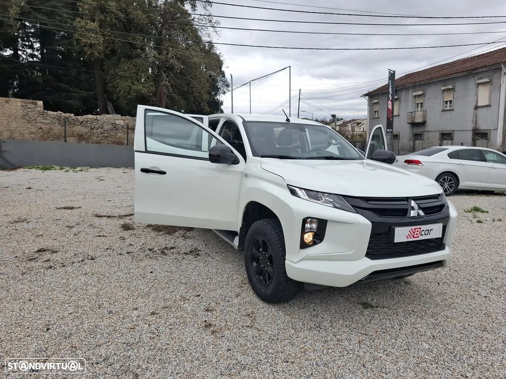 Mitsubishi L200 2.3 DI-D CD Invite 4WD - 22