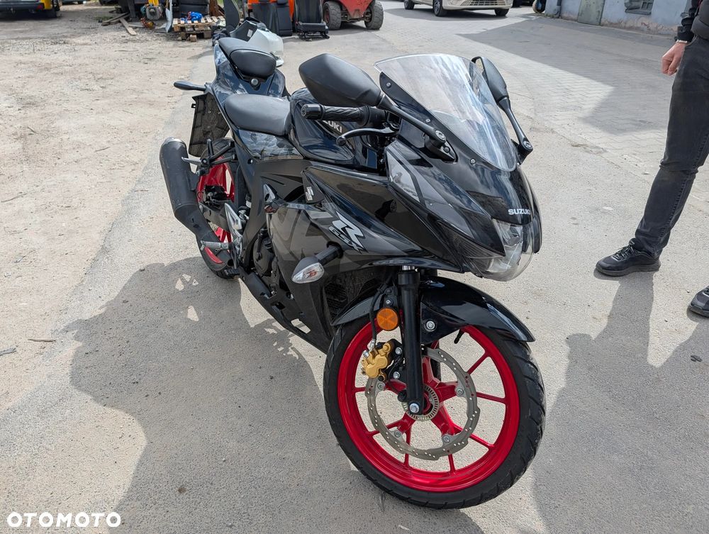 Suzuki GSX-R - 2
