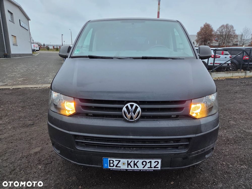 Volkswagen Caravelle - 5
