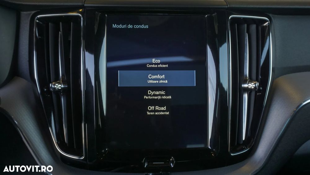 Volvo XC 60 D5 AWD R-Design - 15