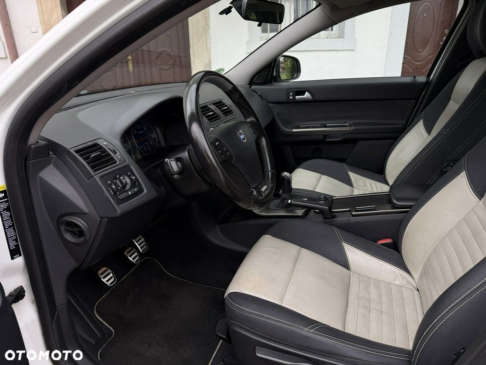 Volvo S40 - 40