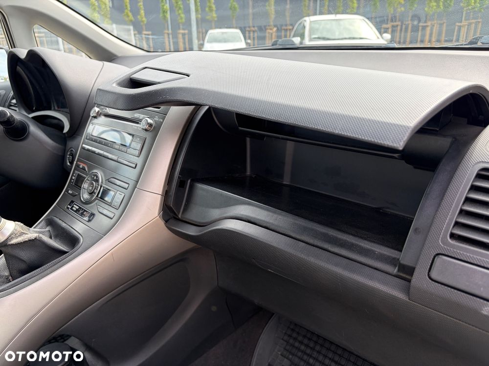 Toyota Auris 1.6 VVT-i Prestige - 26