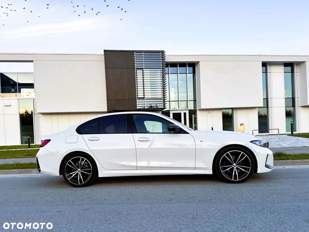 BMW Seria 3 320d xDrive mHEV M Sport sport - 2