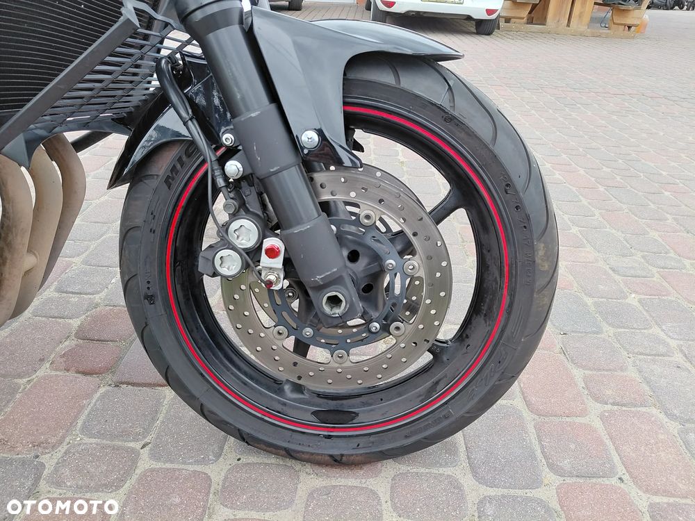 Yamaha FZ6 - 8