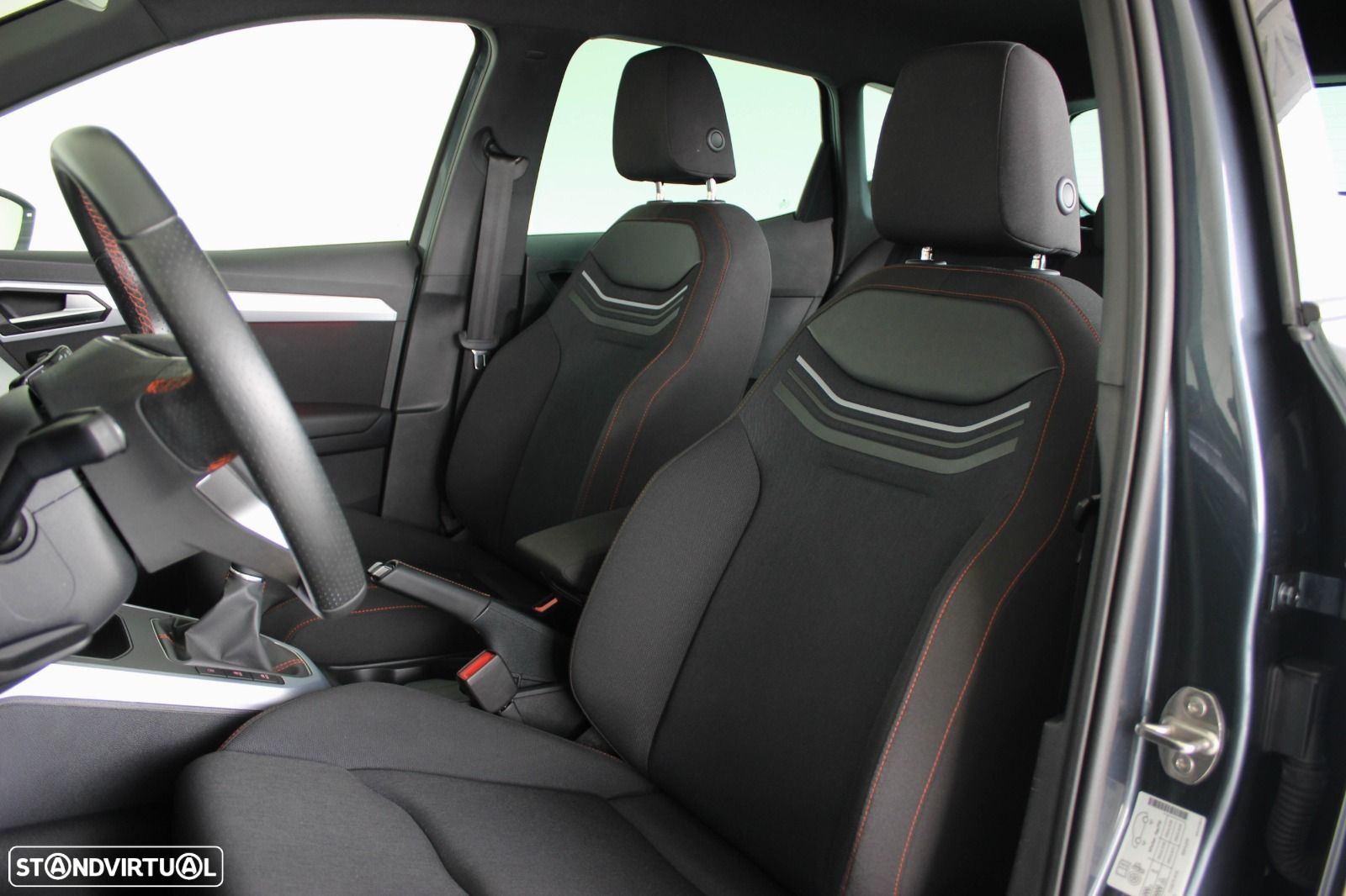 SEAT Arona 1.0 TSI FR - 38
