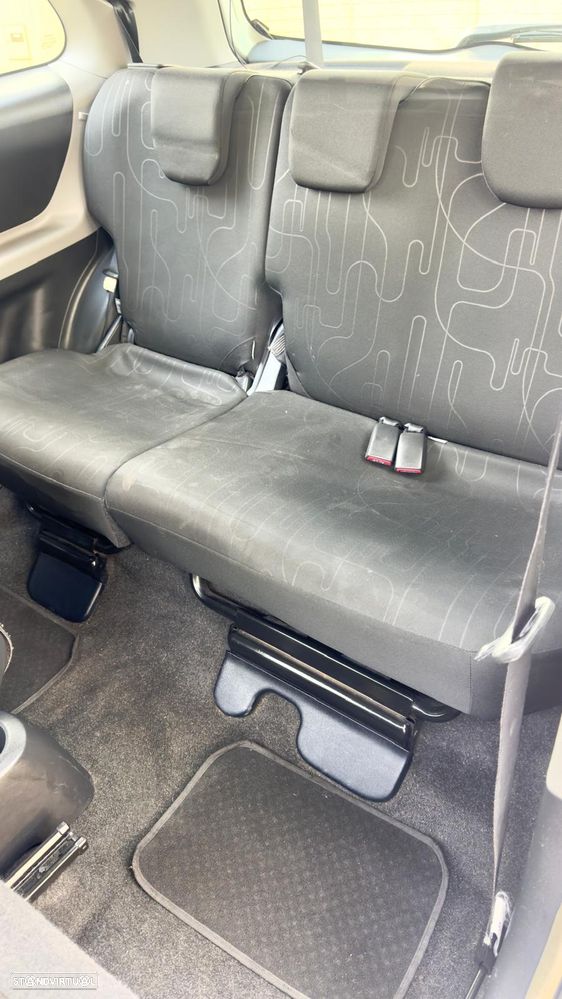 Toyota Yaris 1.0 VVT-i Life - 13