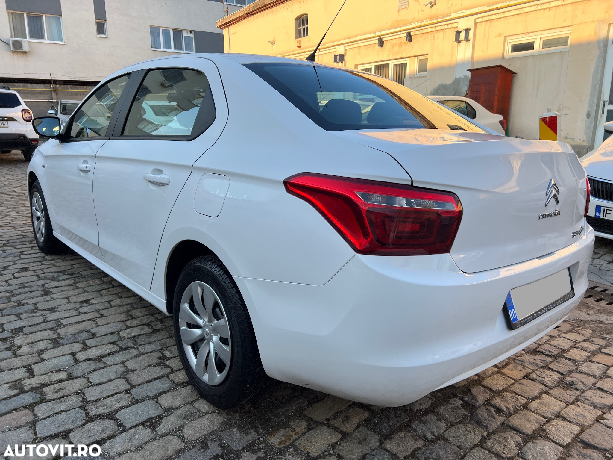 Citroën C-Elysée 1.2 PureTech BVM Live - 12
