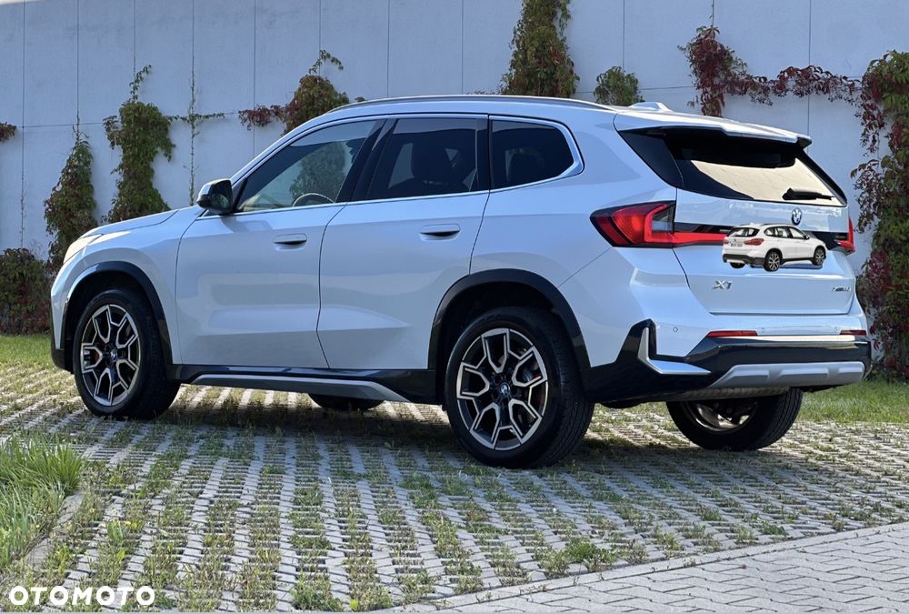 BMW X1 xDrive23i mHEV xLine - 3