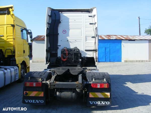 Paravant Volvo FH