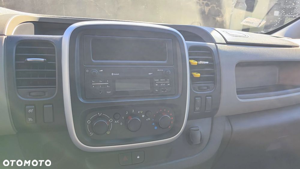 Renault Trafic - 17