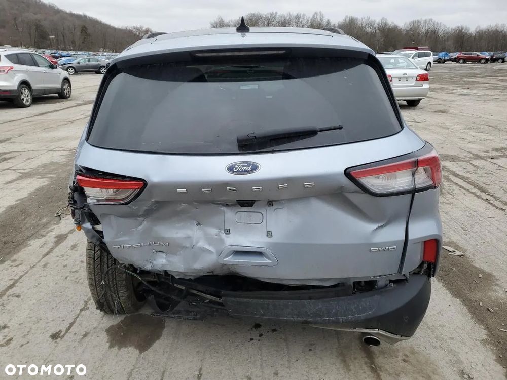 Ford Escape 2.0 EcoBoost AWD Titanium - 6