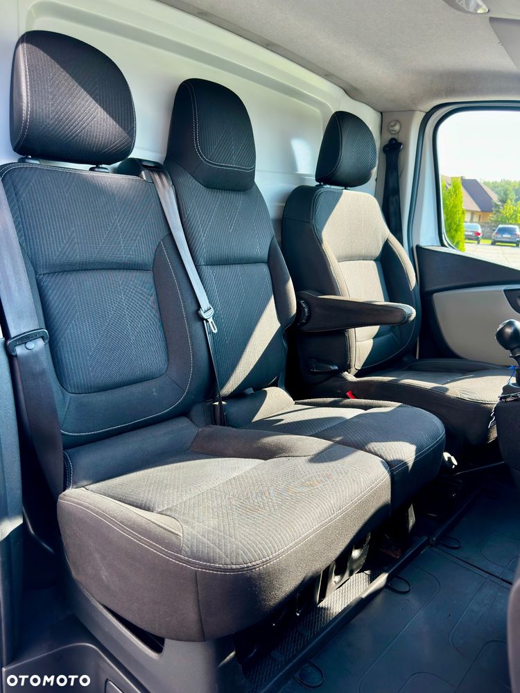 Renault Trafic - 30