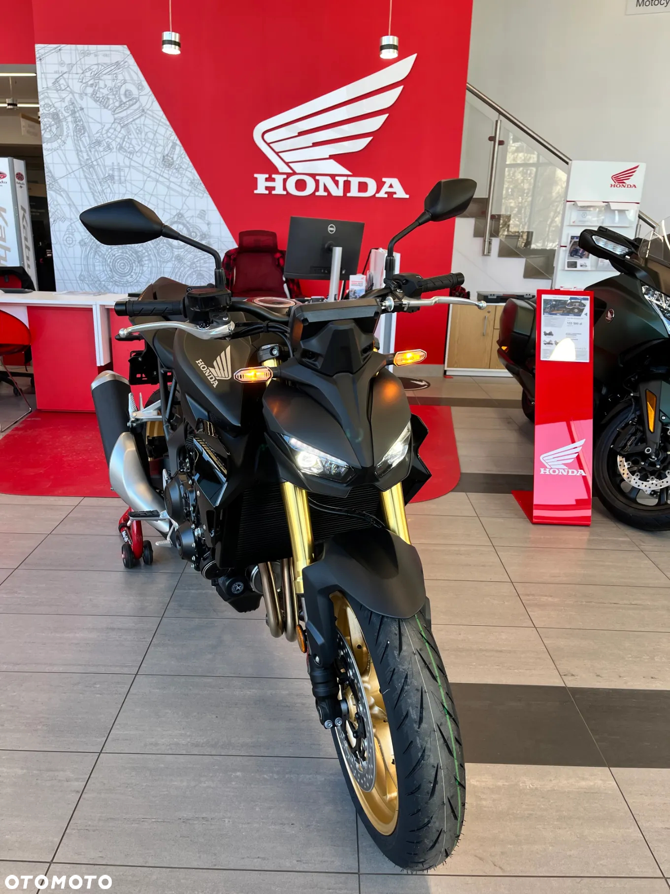 Honda CB - 7