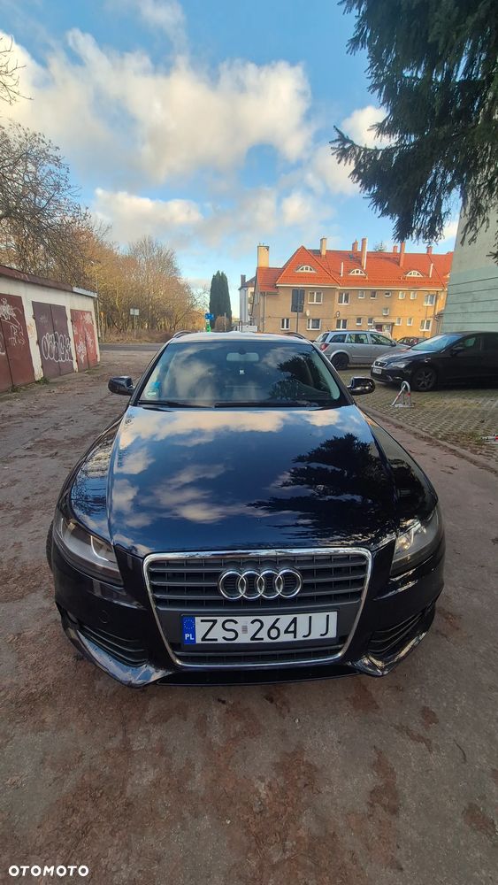 Audi A4 Avant 1.8 TFSI Ambiente - 2