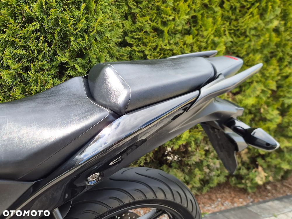 Honda CBR - 25