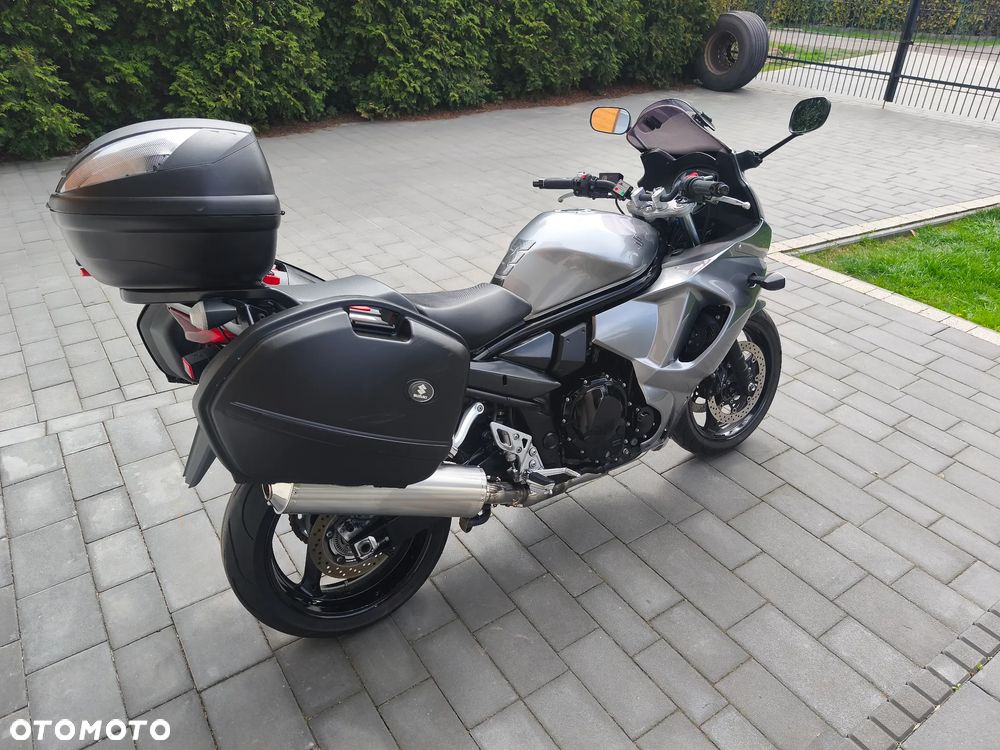 Suzuki Bandit - 3