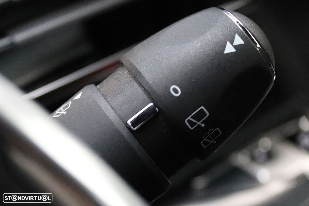 Peugeot 3008 1.6 Hybrid Allure e-EAT8 - 17