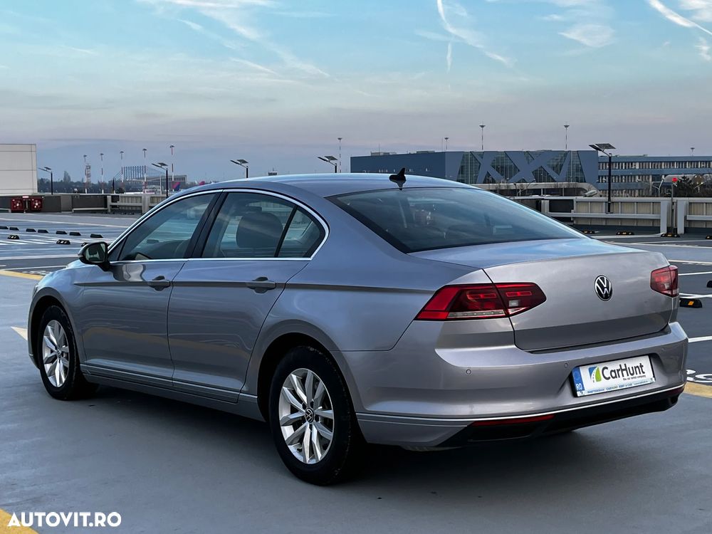 Volkswagen Passat - 2