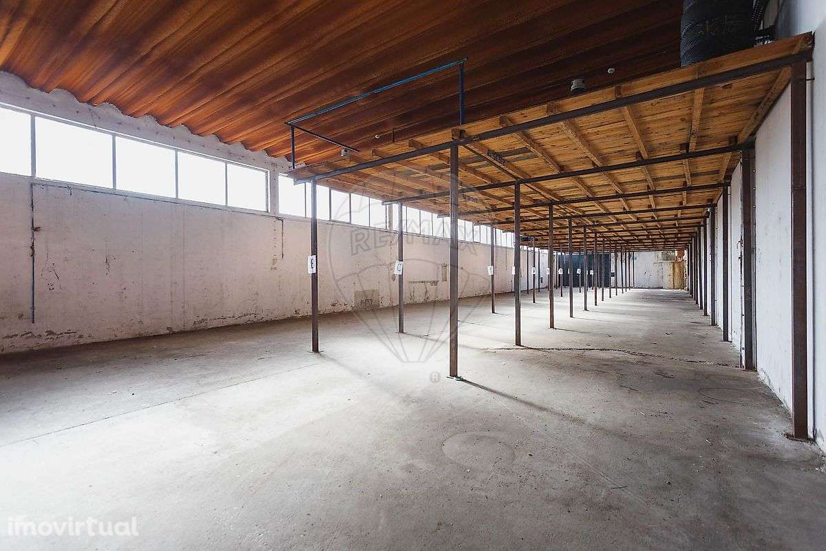 Armazém  para arrendamento - Grande imagem: 2/14