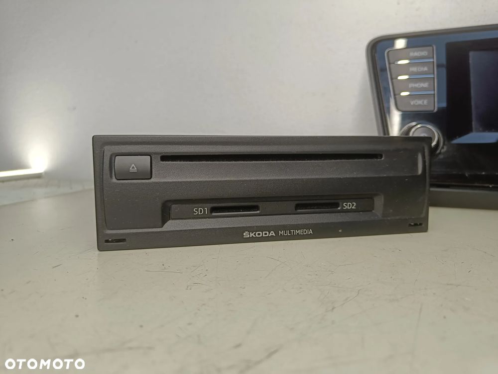 Radio Nawigacja Skoda Octavia 3 III Wyświetlacz Czytnik Multimedia Napęd 5E0035874A 5E0919605D - 7