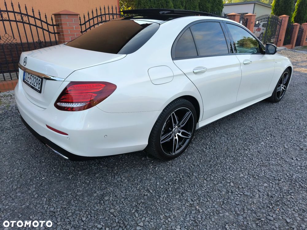 Mercedes-Benz Klasa E 220 d 9G-TRONIC - 4