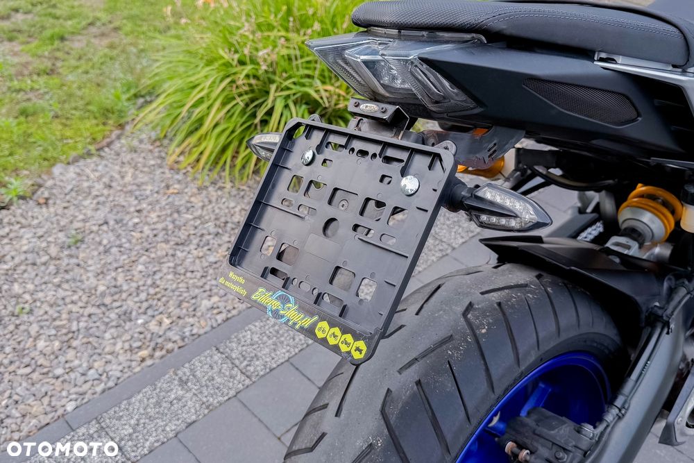 Yamaha MT - 27