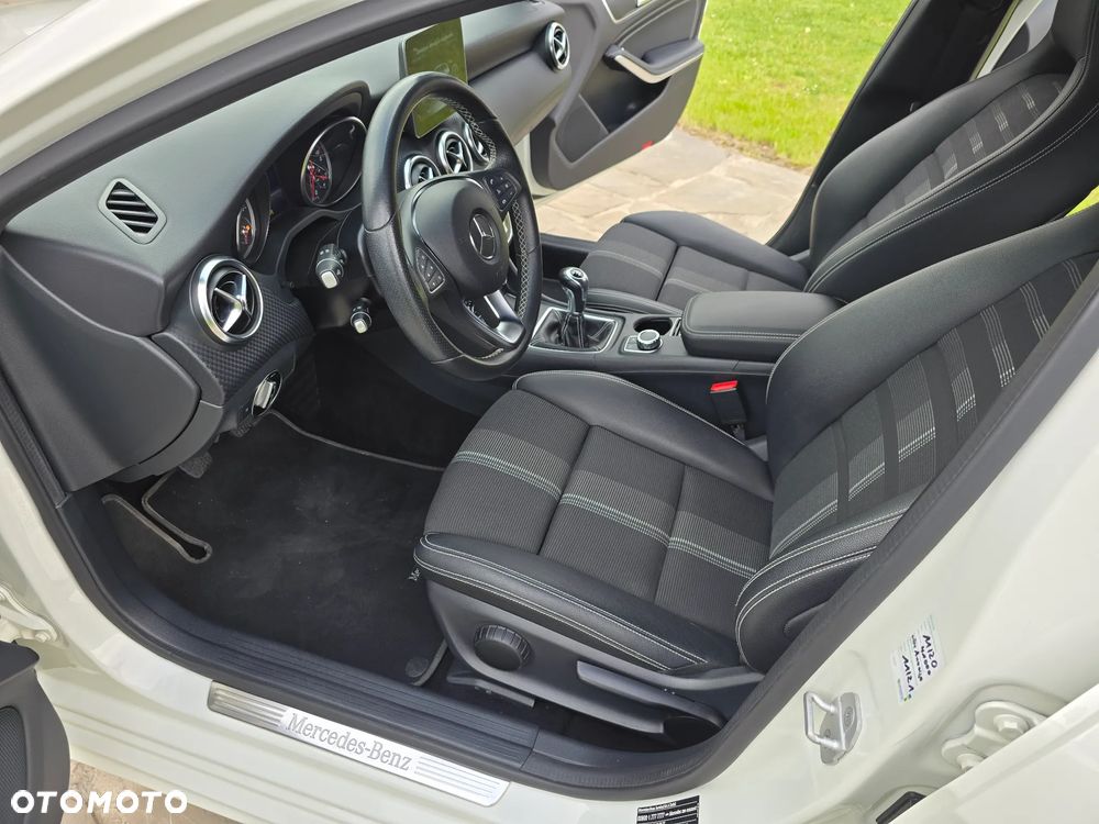 Mercedes-Benz Klasa A 180 SCORE - 32