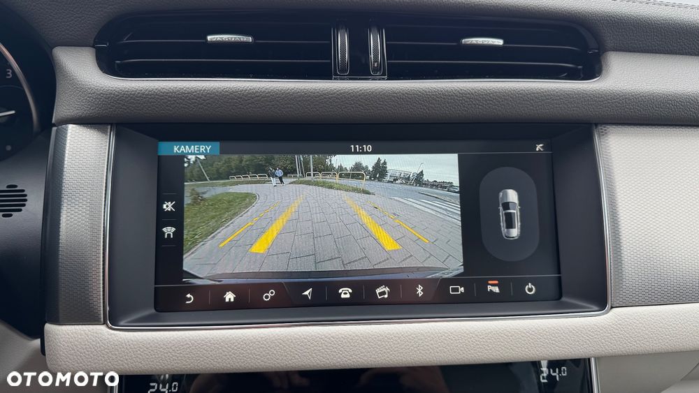 Jaguar XF 25d AWD R-Sport - 15
