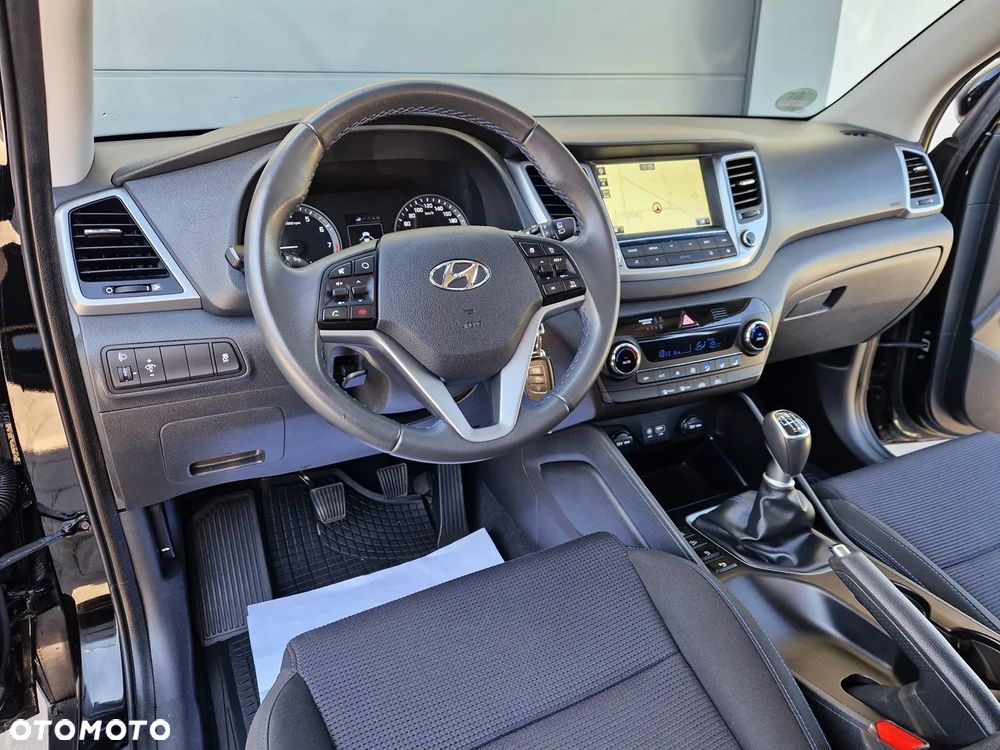 Hyundai Tucson blue 1.6 GDi 2WD Navi - 15
