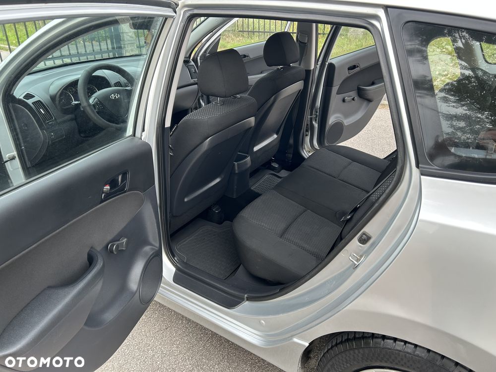 Hyundai i30 1.4 Classic + EU5 - 14
