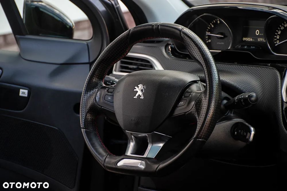 Peugeot 2008 PureTech 110 Stop&Start GT-Line Edition - 24