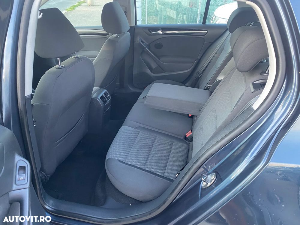 Volkswagen Golf 1.6 TDI BlueMotion Technology DPF Trendline - 12