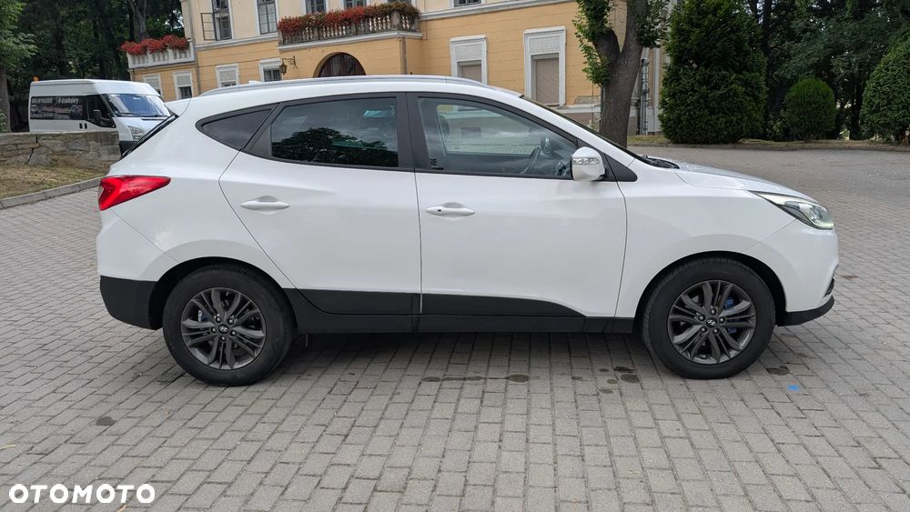 Hyundai ix35 2.0 CRDi 4WD Automatik Finale Silver - 24