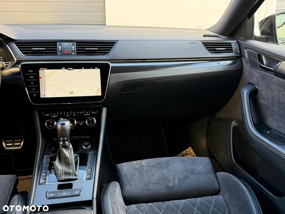 Skoda Superb 1.5 TSI DSG Sportline - 10