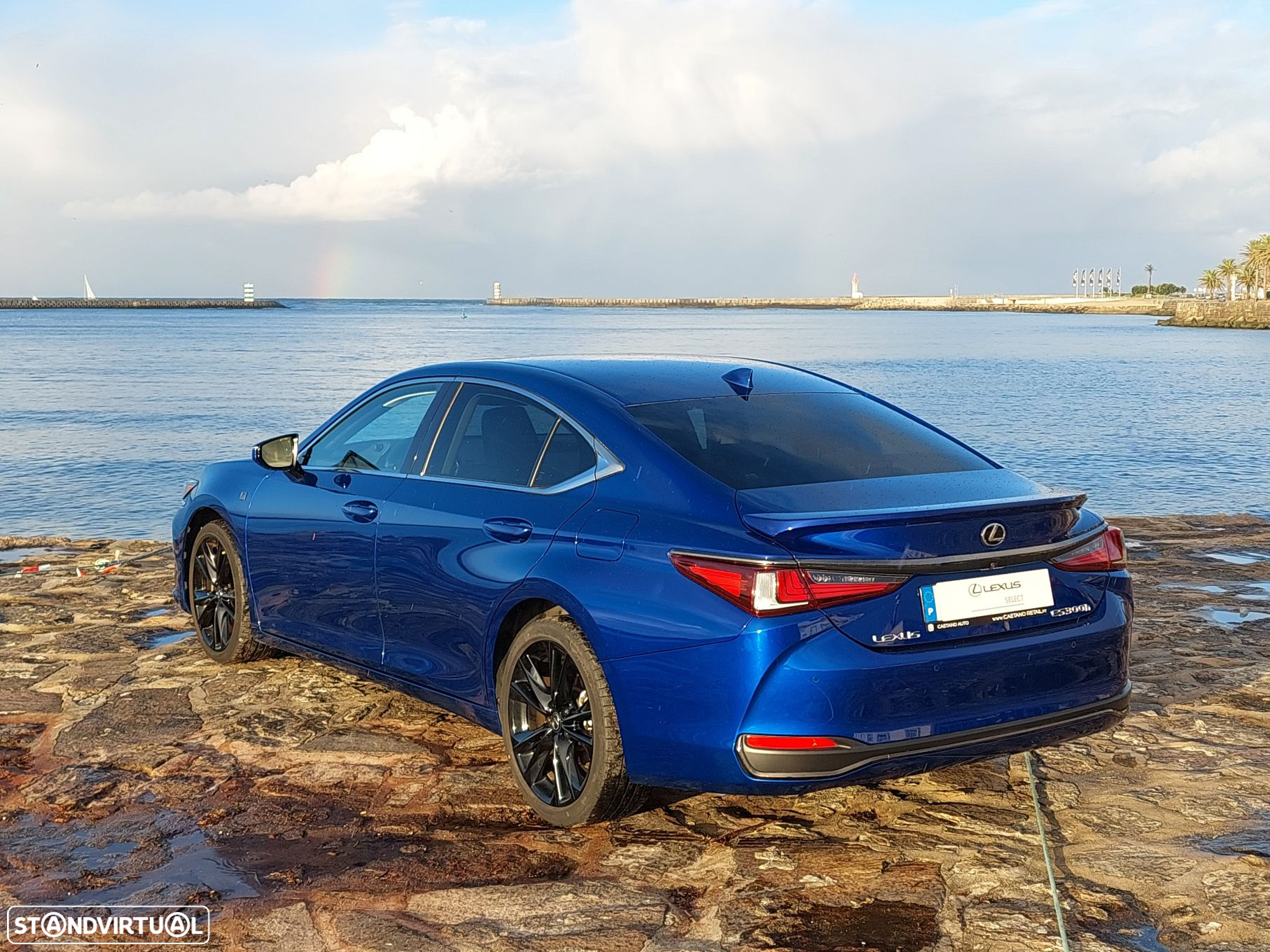 Lexus ES 300h Sport - 4