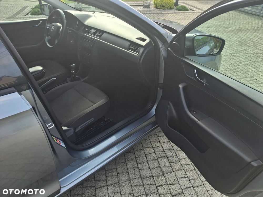 Skoda RAPID 1.2 TSI Ambition - 16