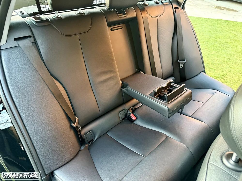 BMW 320 d Touring Ultimate Auto - 7