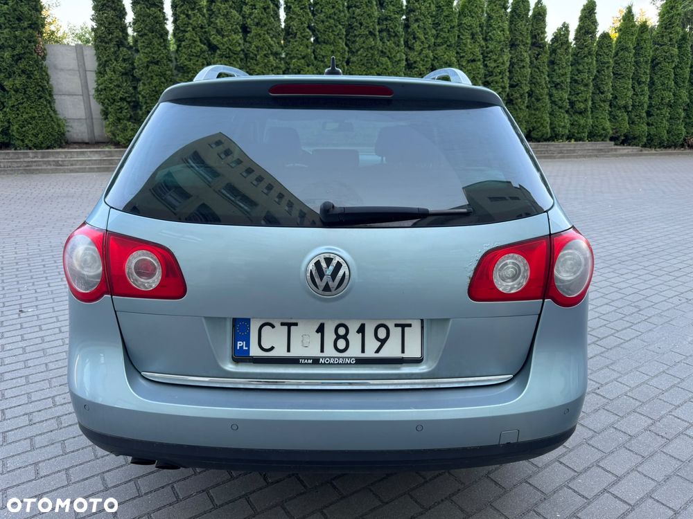 Volkswagen Passat 2.0 TDI Individual Chrom - 8