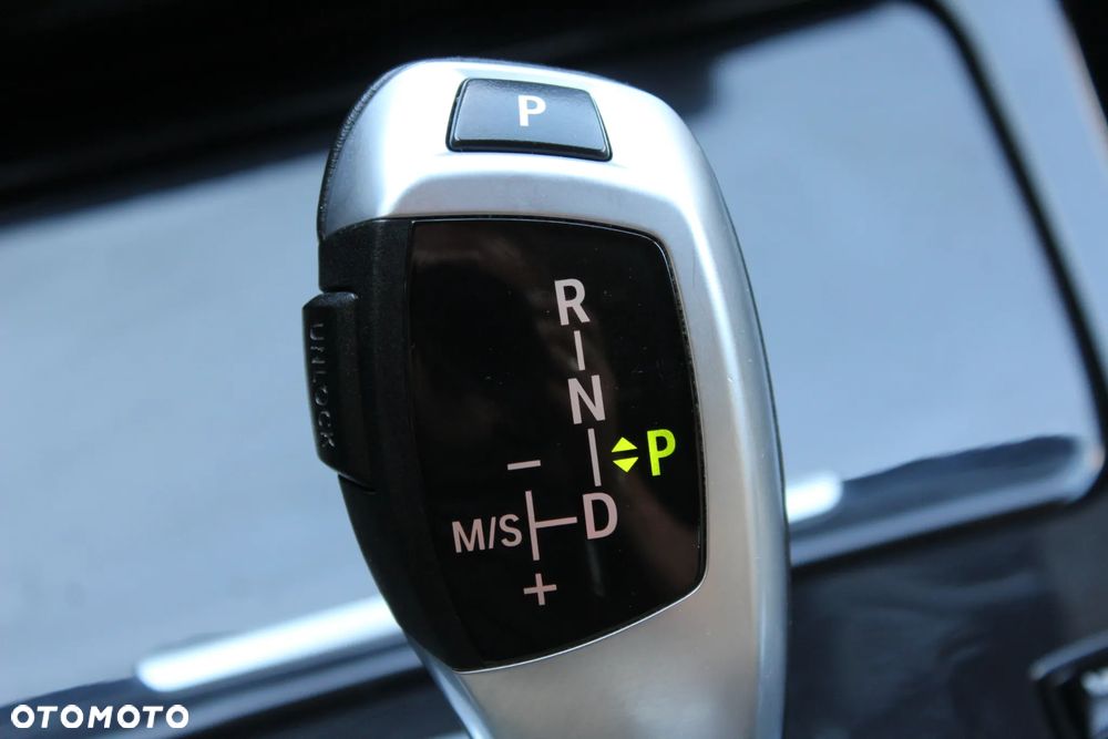 BMW Seria 5 520d Edition Fleet Exclusive - 38