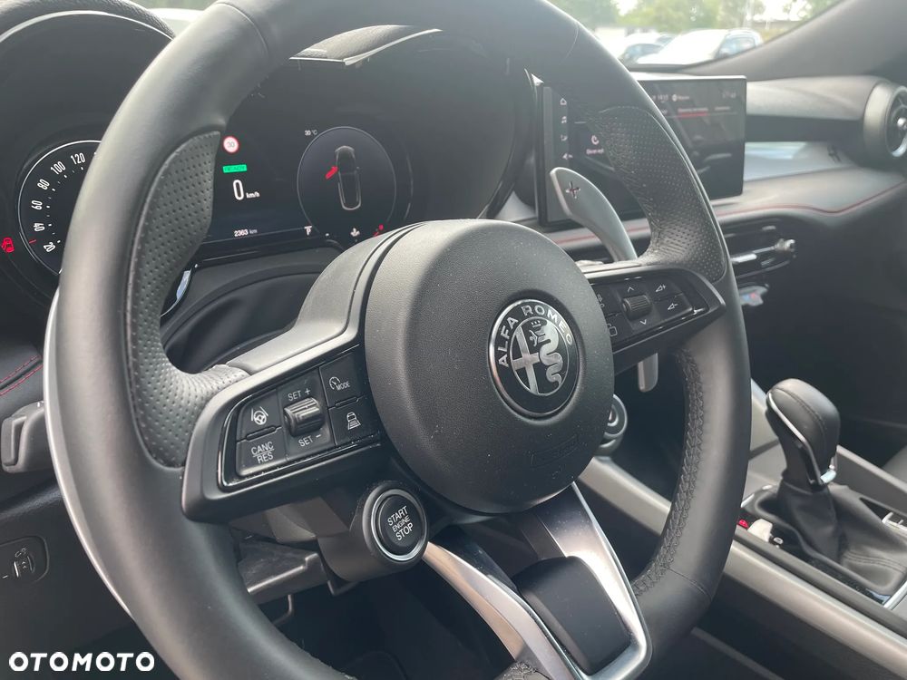 Alfa Romeo Tonale 1.5 T4 GSE mHEV Tributo Italiano DCT - 9