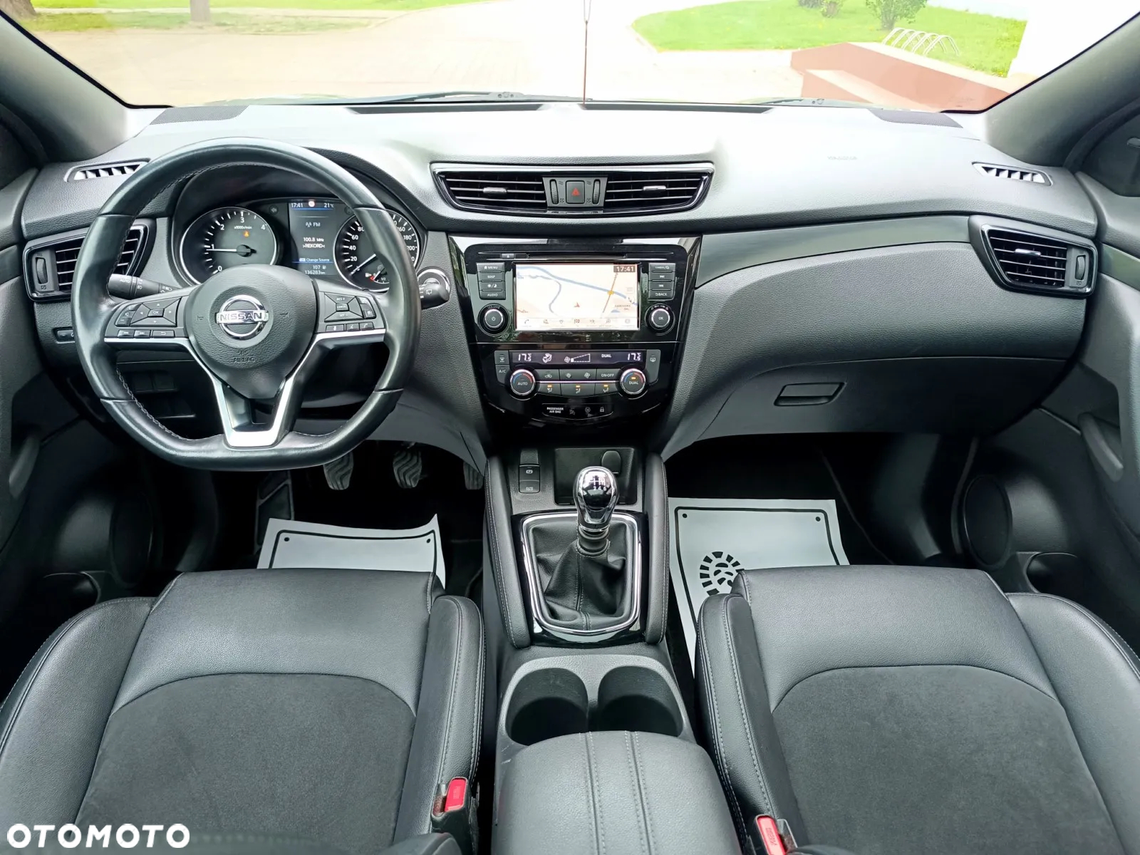 Nissan Qashqai 1.5 dCi N-Tec - 27