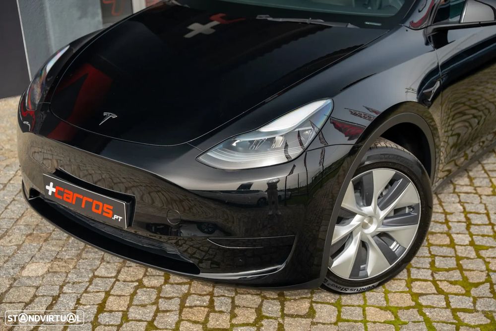 Tesla Model Y Standard - 3
