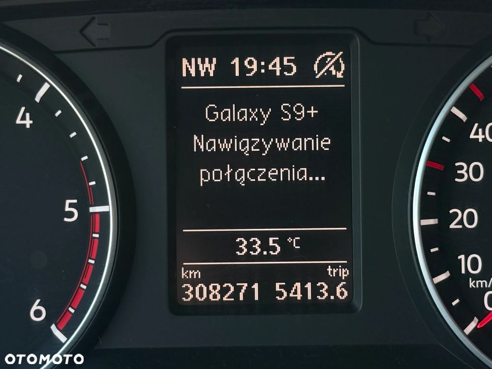 Volkswagen Amarok - 31