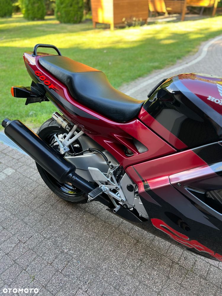 Honda CBR - 23